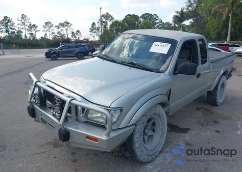 2001 Toyota Tacoma Base V6 z USA, uszkodzony, nr VIN 5TEWN72N91Z846853